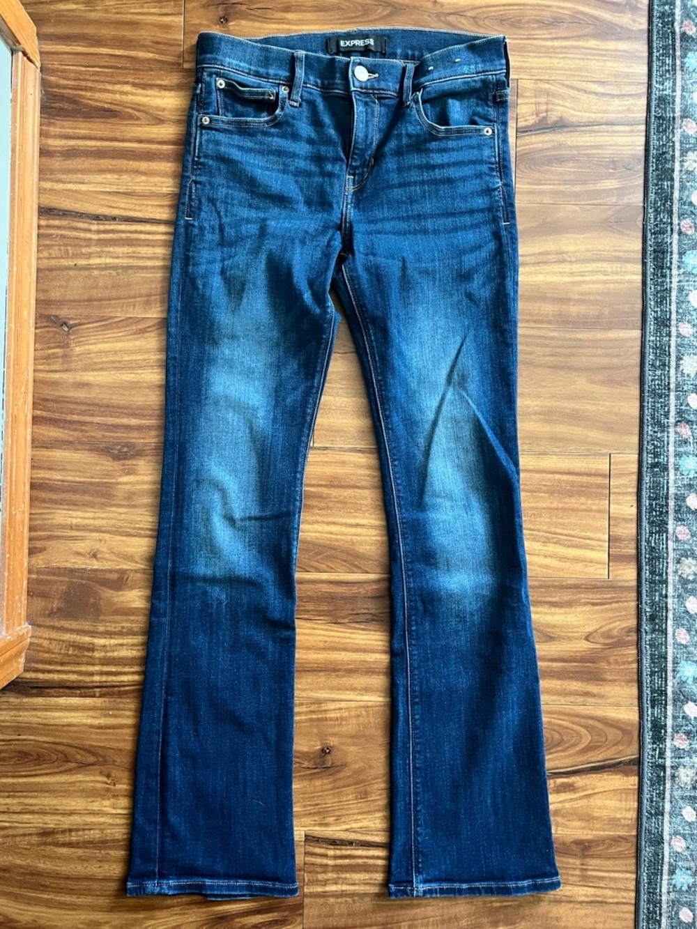 Express Jeans - Picture 3 of 10